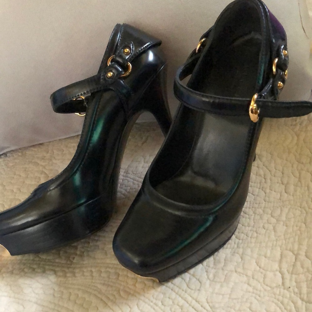 Black Gucci heels